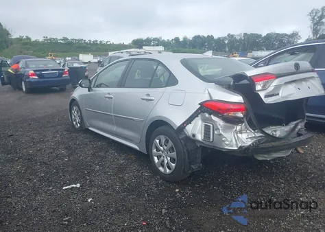 2021 Toyota Corolla Le z USA, uszkodzony, nr VIN JTDEPMAE3MJ131636